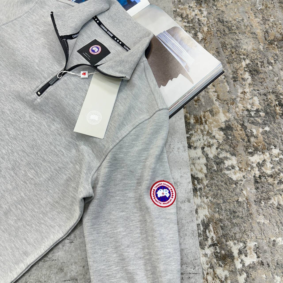 CG SIDE RED BADGE HALFZIP GREY