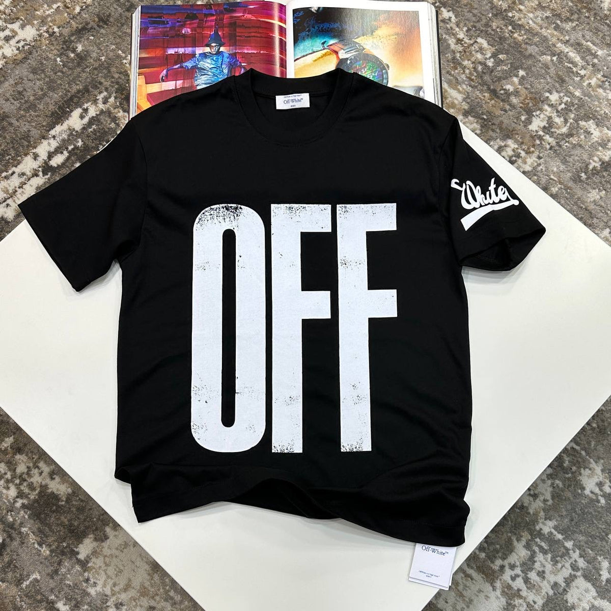 OF-WITE TSHIRT-BLACK/WHITE