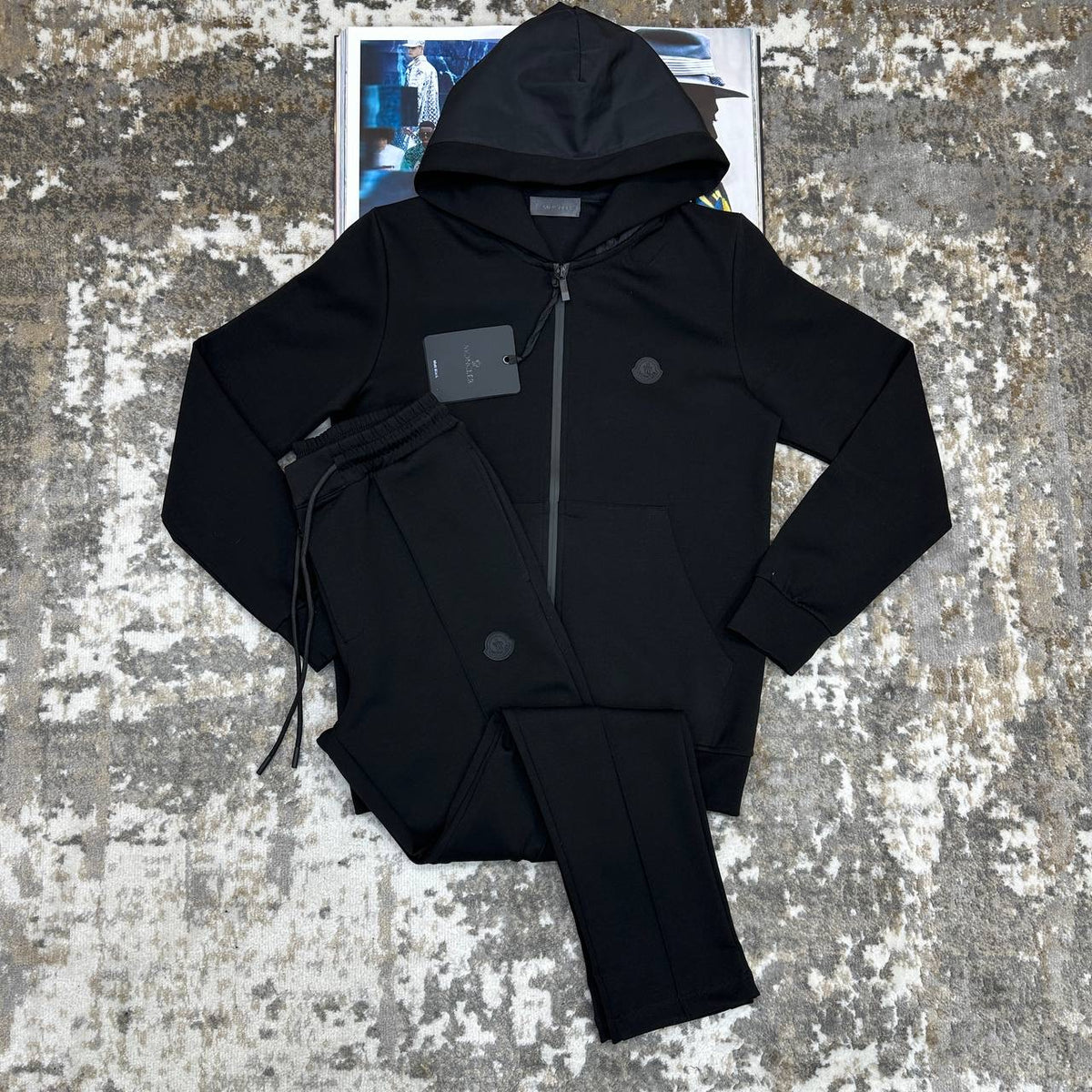 MNCLR  TRACKSUIT BLACK BADGE BLACK