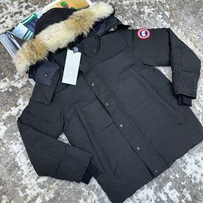 CANDA GOOSE WYNDHAM
WITH DUCK DOWN FUR - DARK GREY RED BADGE