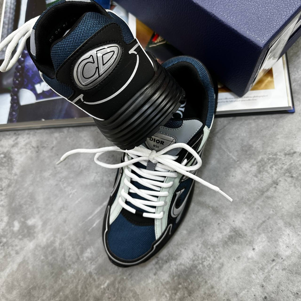 B30 TRAINER BLACK|WHITE|BLUE