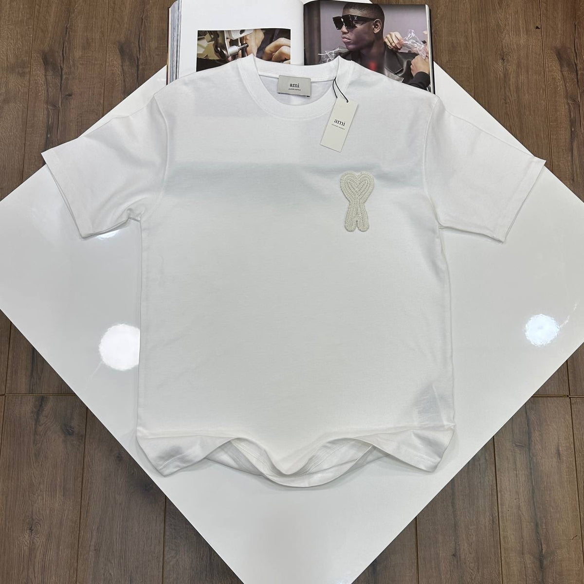 AMI FRONT BADGE TSHIRT-WHITE