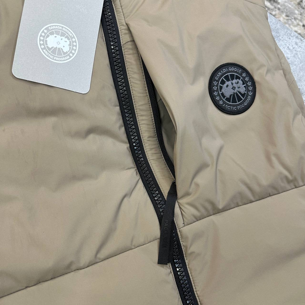 C.G BODYWARMER BLACK BADGE BEIGE