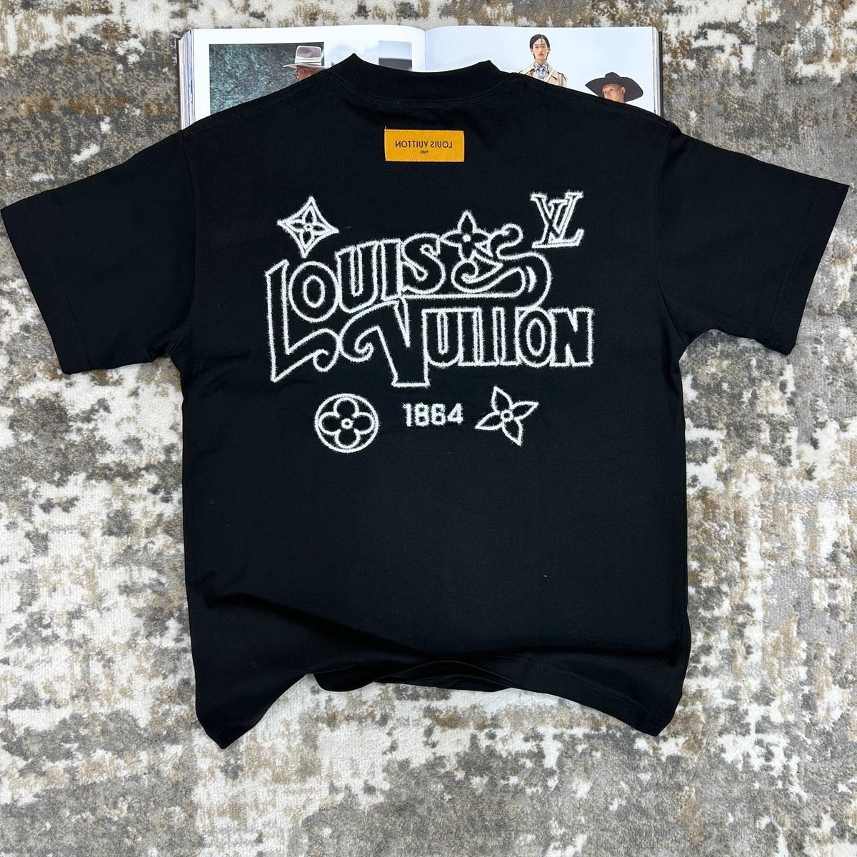 LUOS-VUTON EMBROIDERY TSHIRT-BLACK