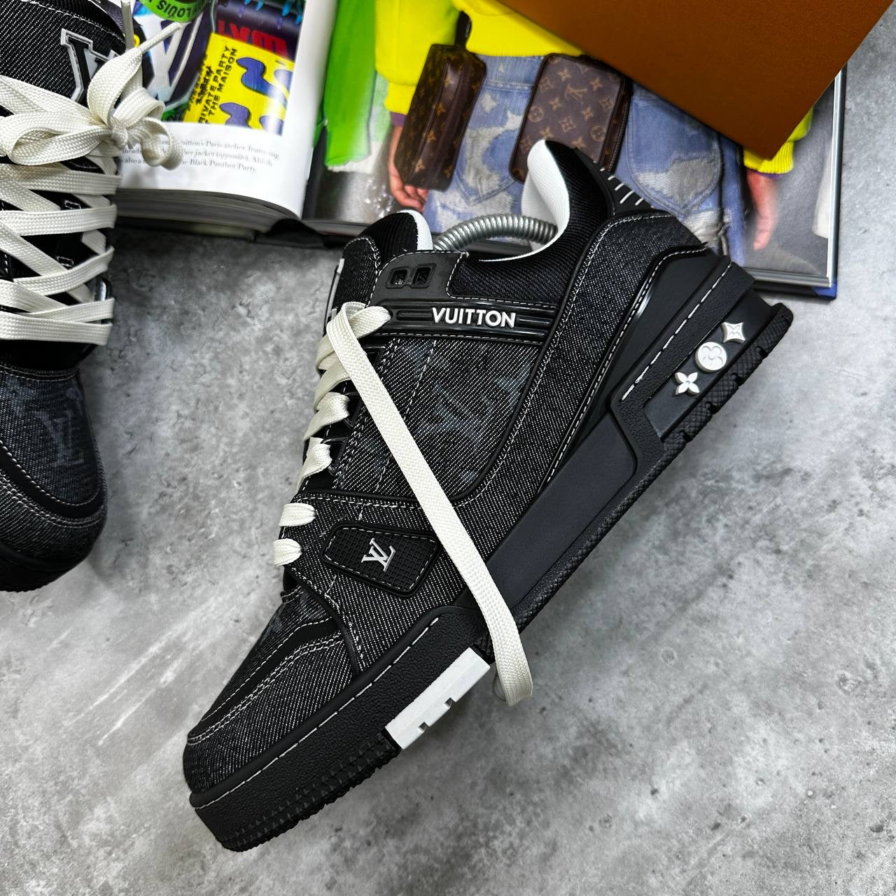 LVE TRAINER -BLACK
