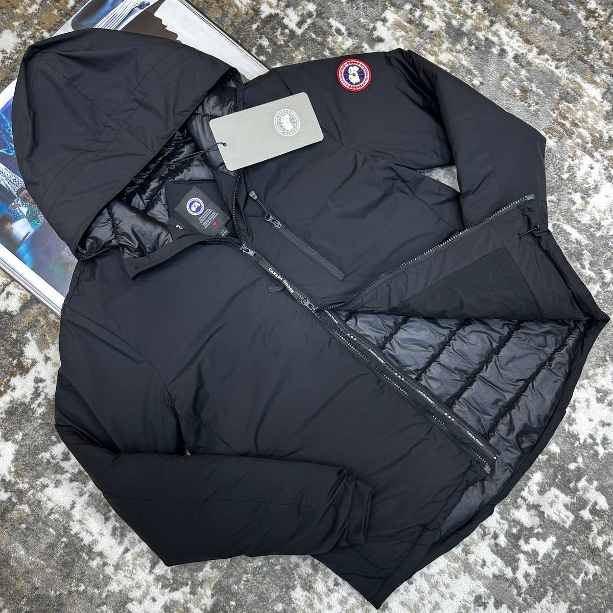 CNADA-GOOSE ZIP JACKET-BLACK WITH RED BADGE