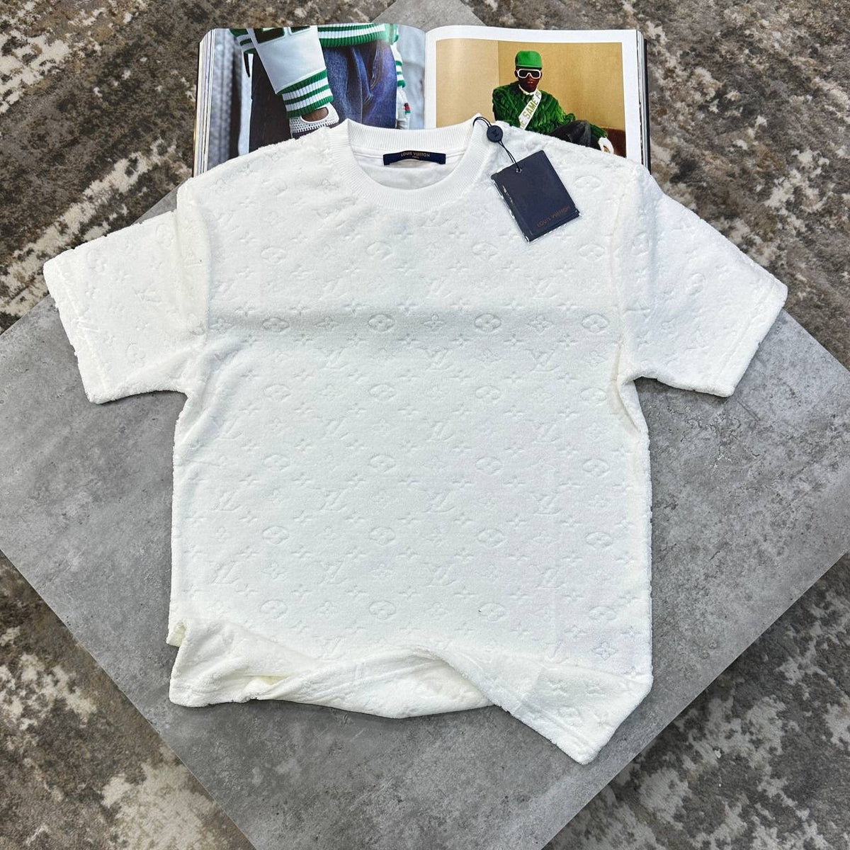 LVE TOWEL TSHIRT WHITE