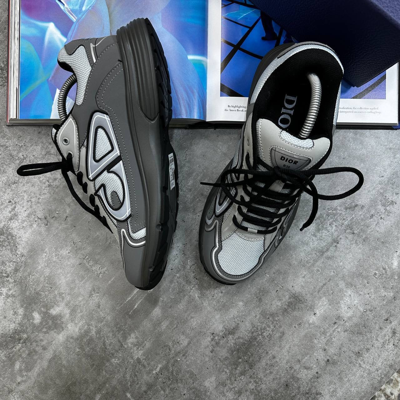 B30 TRAINER-GREY