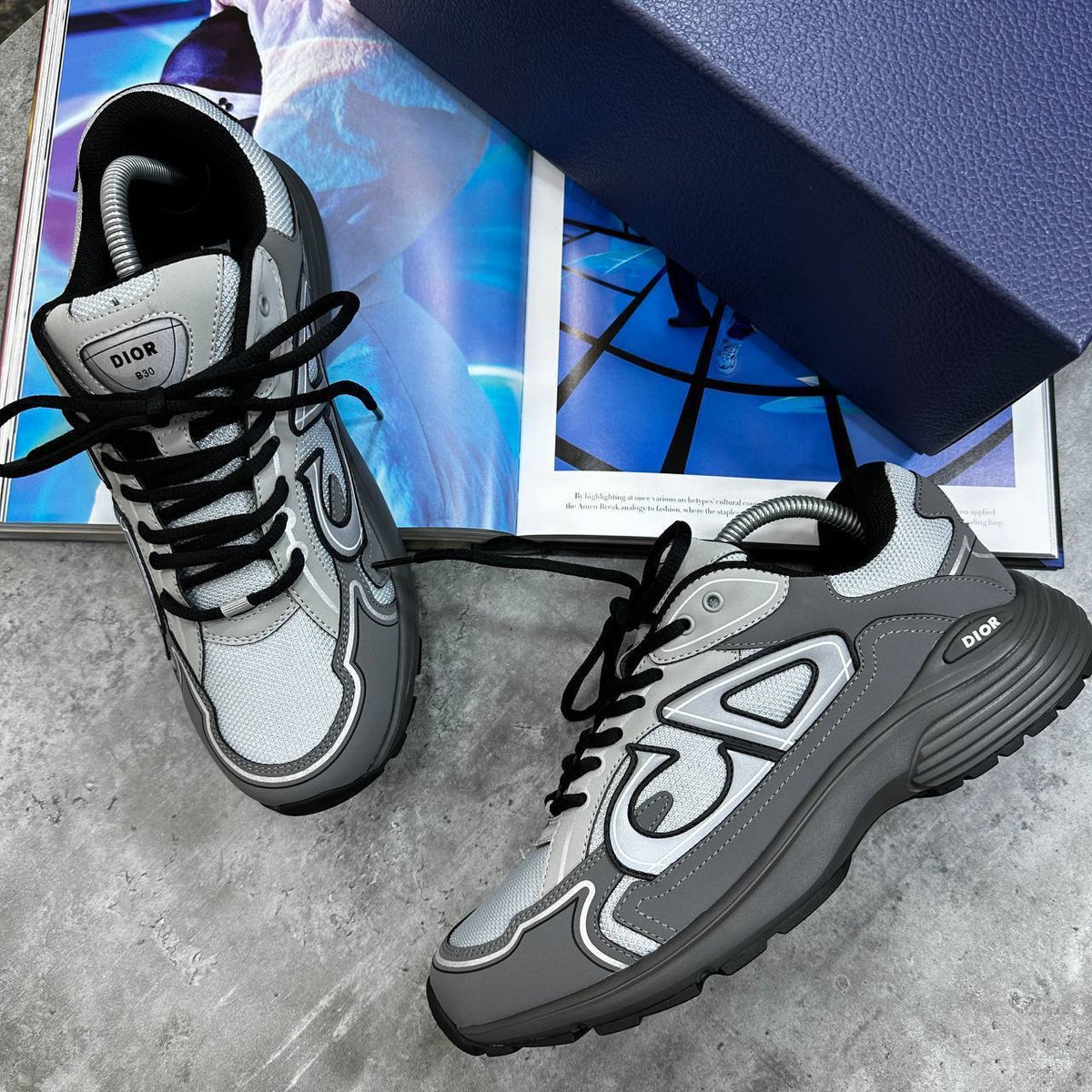 B30 TRAINER-GREY