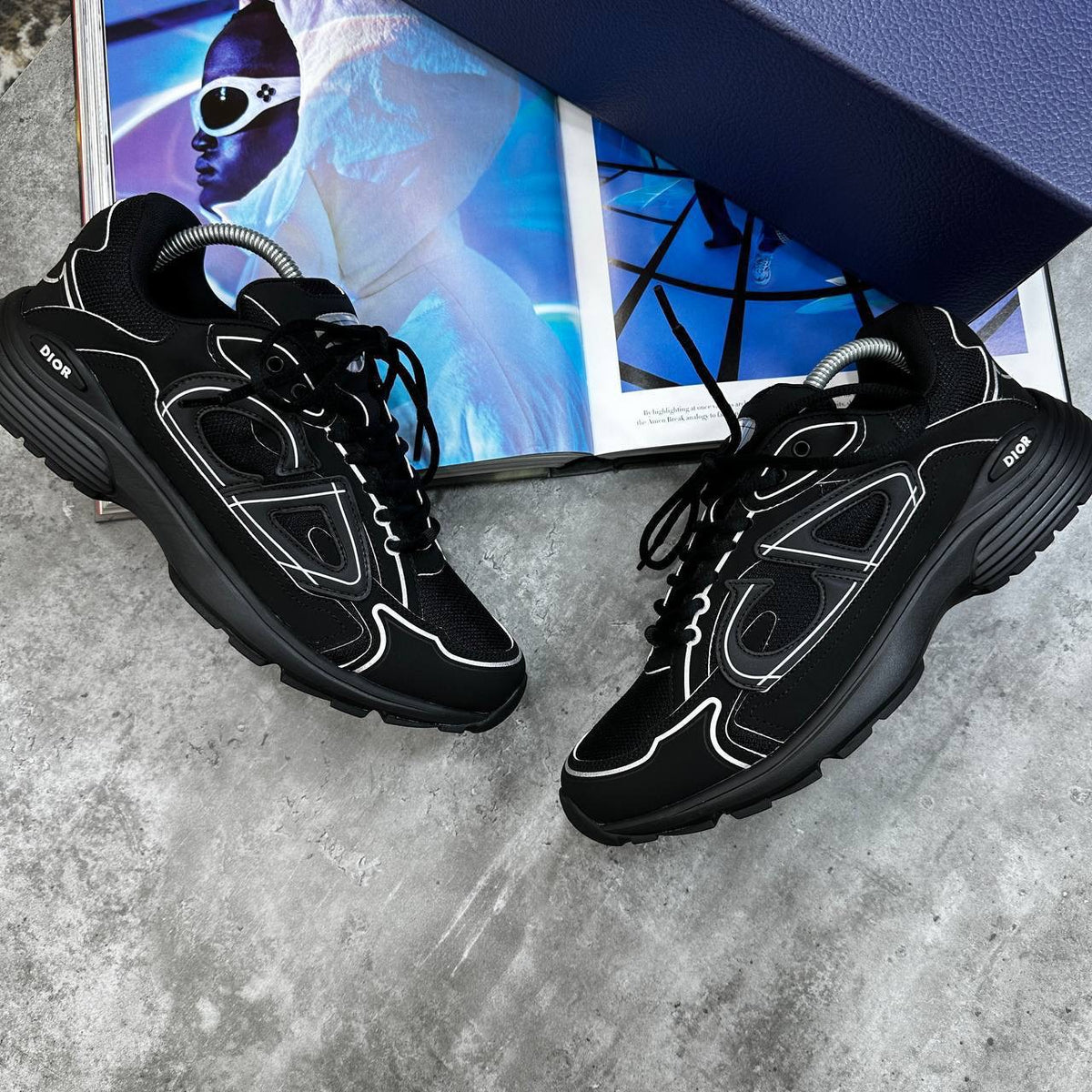 B30 TRAINER-BLACK