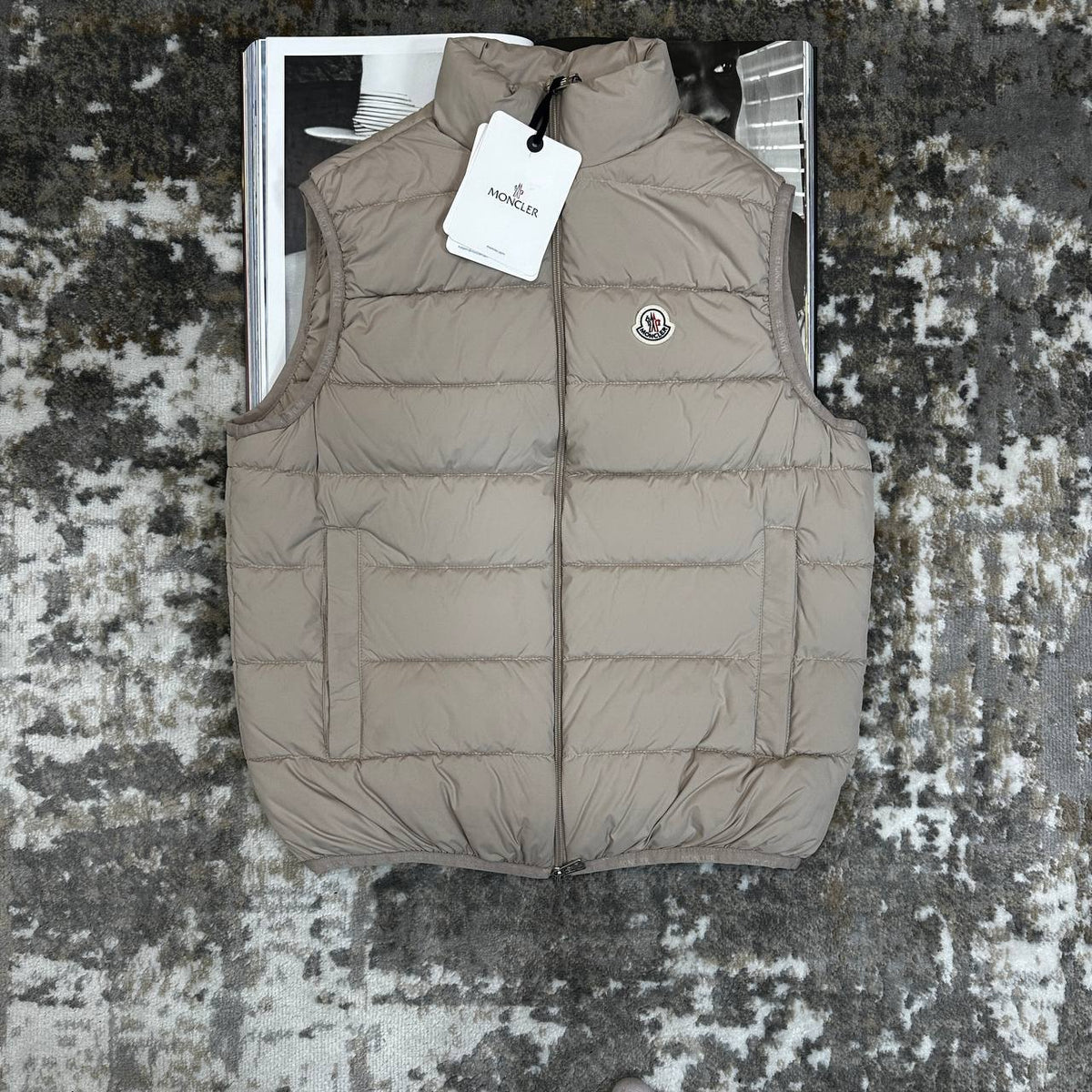 MNCLR BODY WARMER -BEIGE