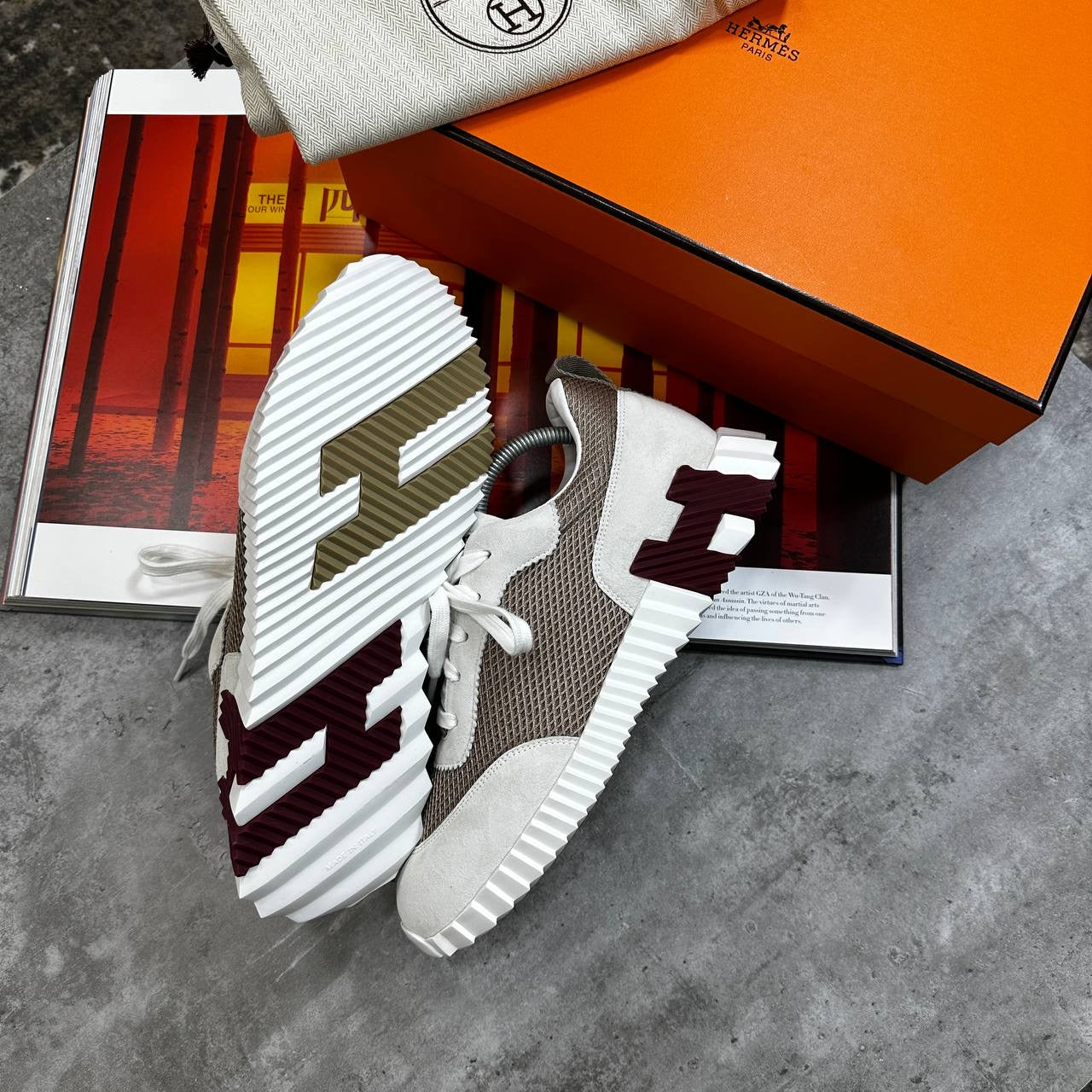 HRMS BOUNCING TRAINERS  GREY