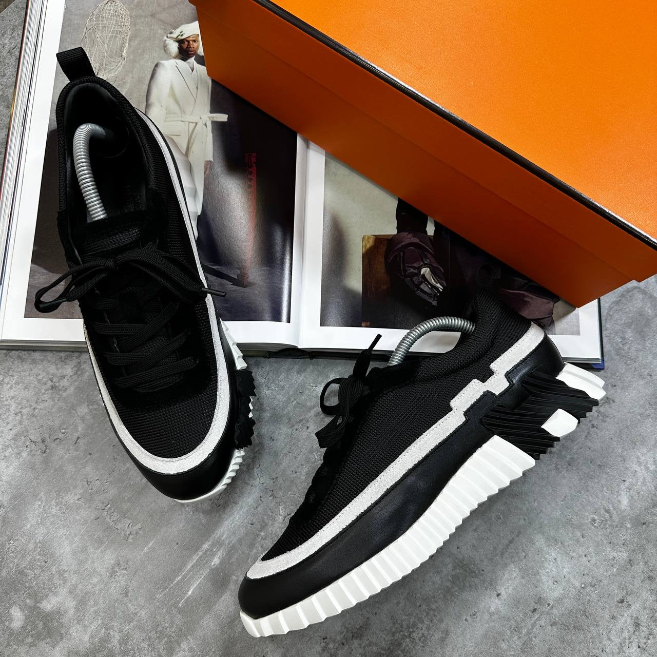 HRMS BOUNCING TRAINERS  BLACK|WHITE