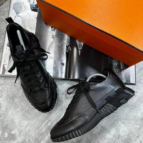 HRMS BOUNCING TRAINERS  BLACK