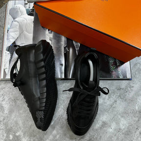 HRMS BOUNCING TRAINERS  BLACK