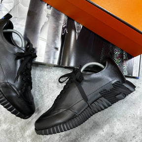 HRMS BOUNCING TRAINERS  BLACK