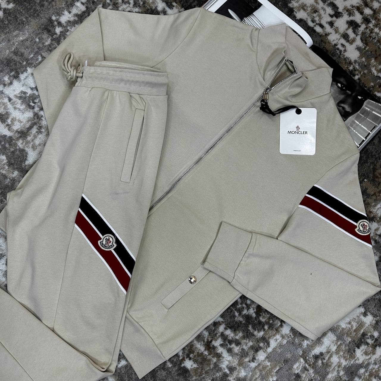 MNLCR TRACKSUIT-BEIGE