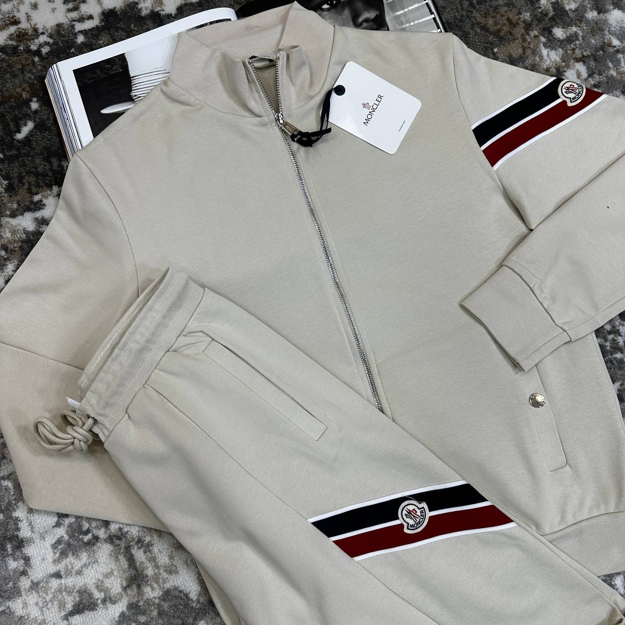 MNLCR TRACKSUIT-BEIGE
