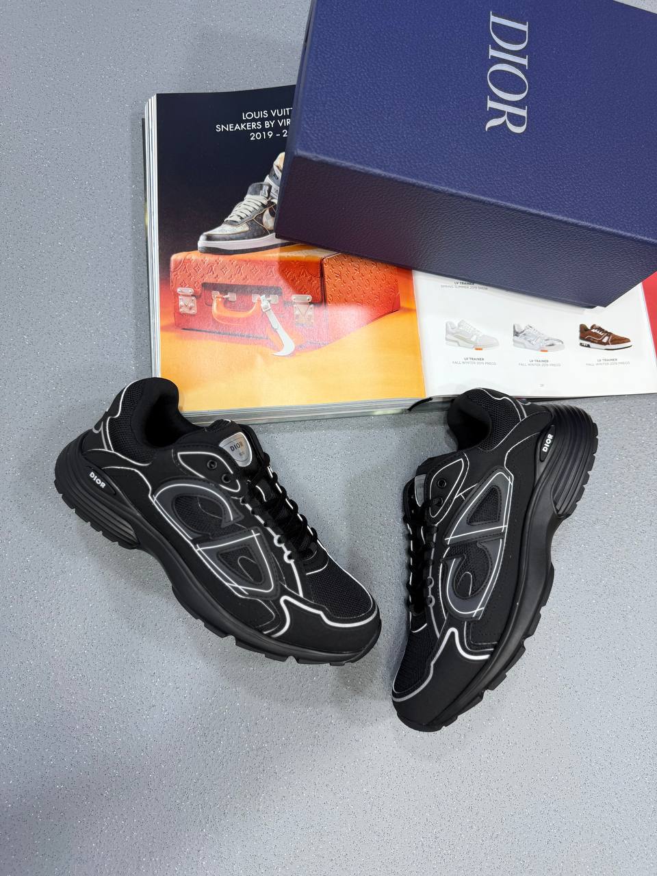 B30 TRAINER FULL BLACK