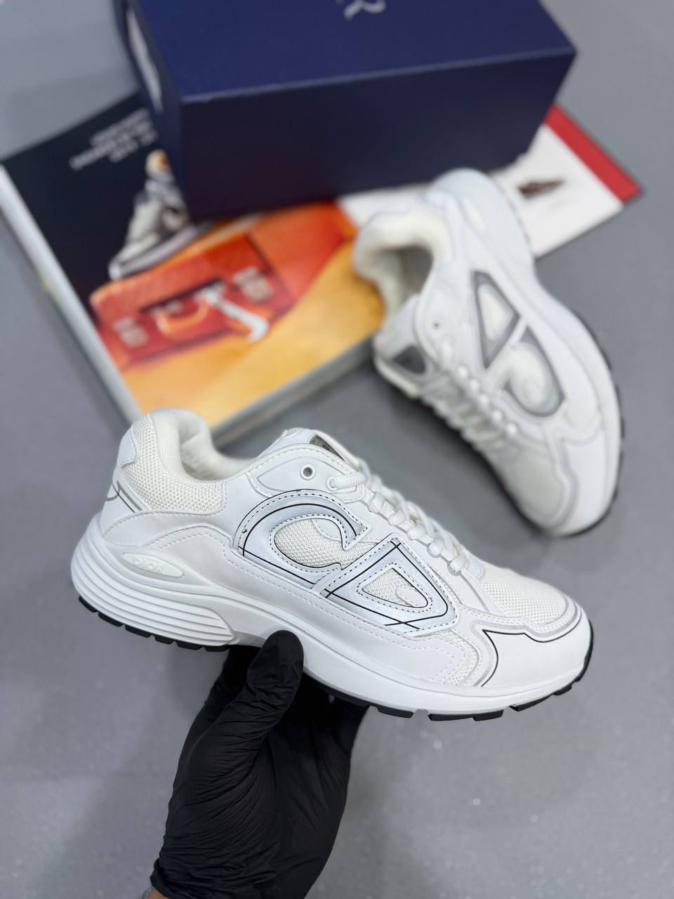 B30 TRAINER-full White