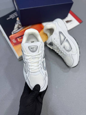 B30 TRAINER-full White