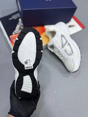 B30 TRAINER-full White